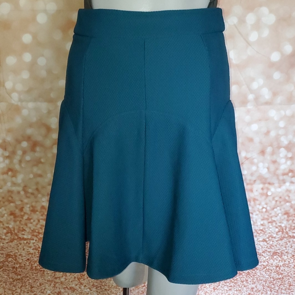 INA Textured Mini Skirt NWT Size Small